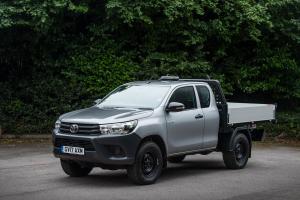 Toyota Hilux Xtra Cab Tipper (UK) '2017